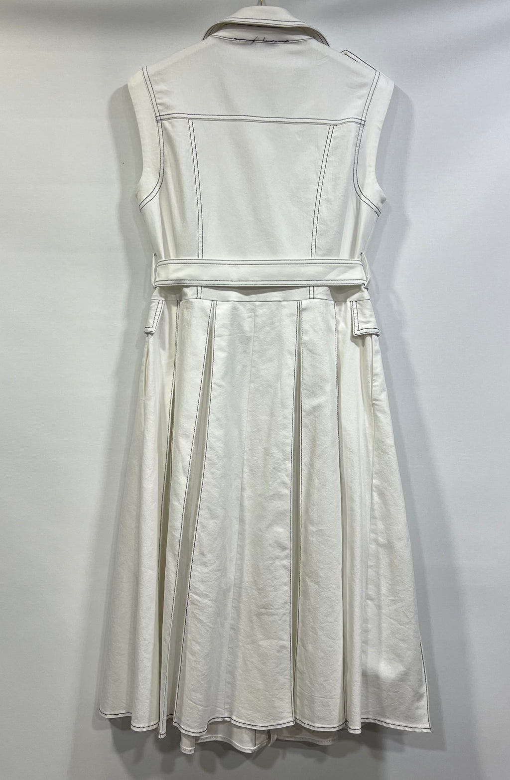 Classic Belted Sleeveless Shirt Dress