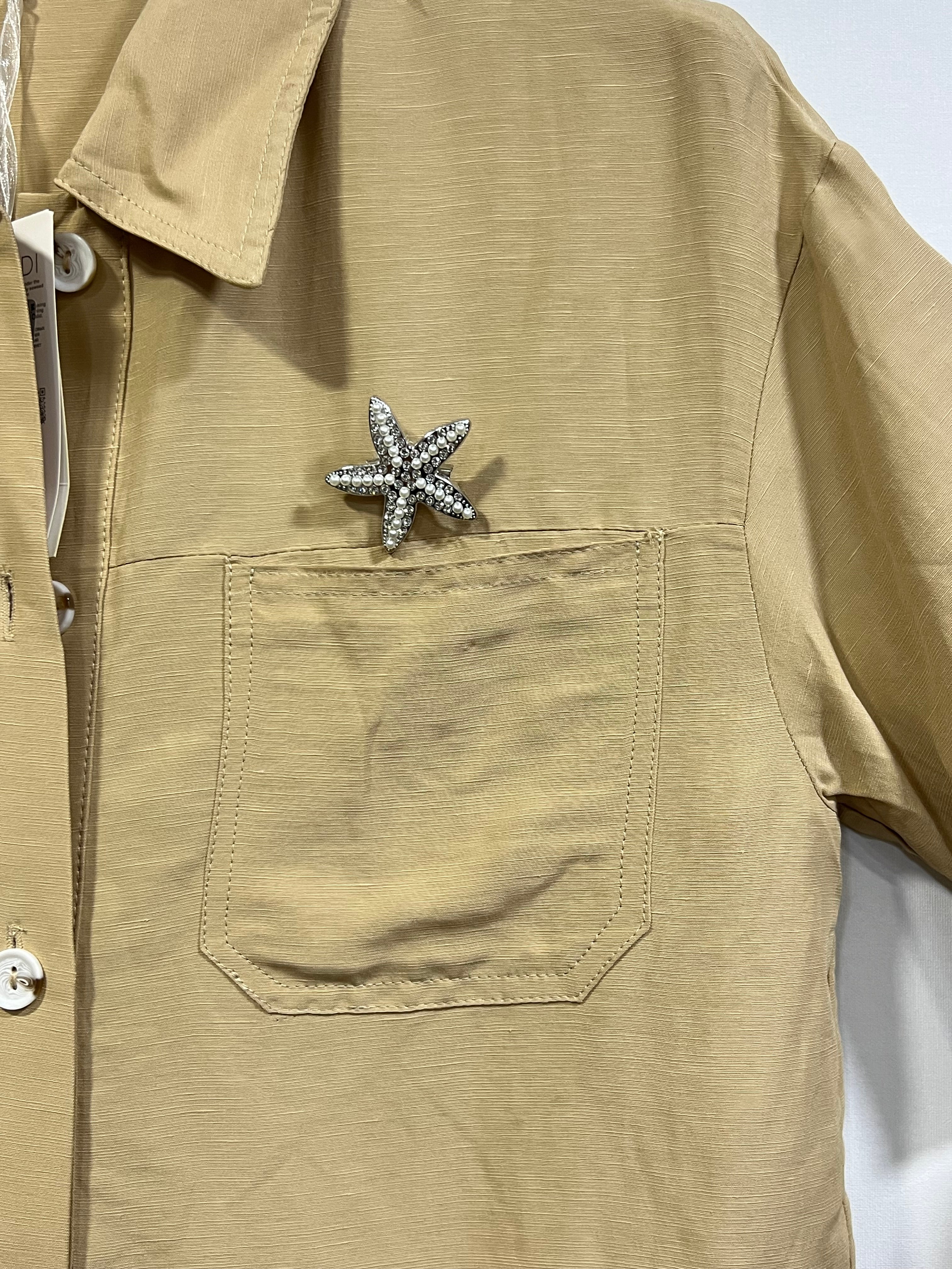 Beige Oversized Linen Shirt with Starfish Brooch – PHARDI